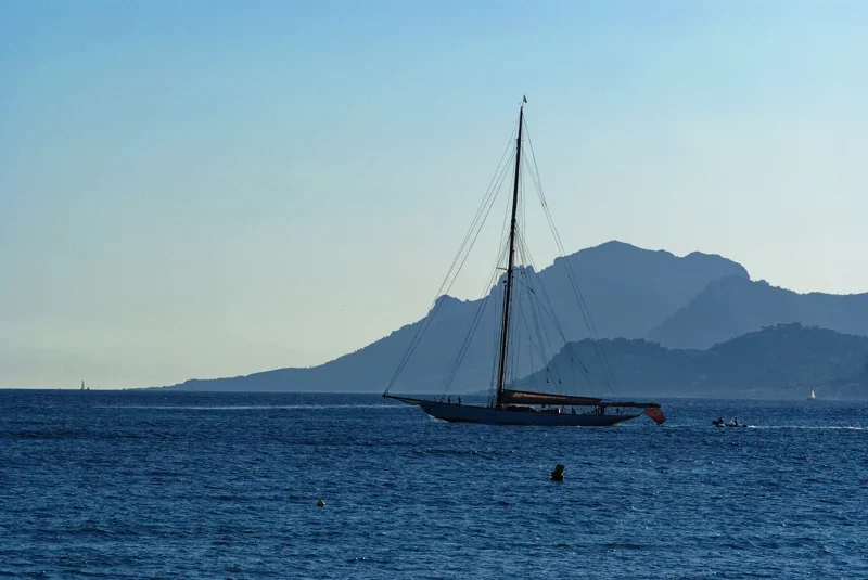 Livraison de véhicule premium à Cannes
